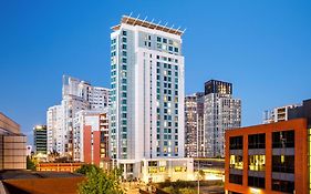 Hotel Blu Radisson Cardiff